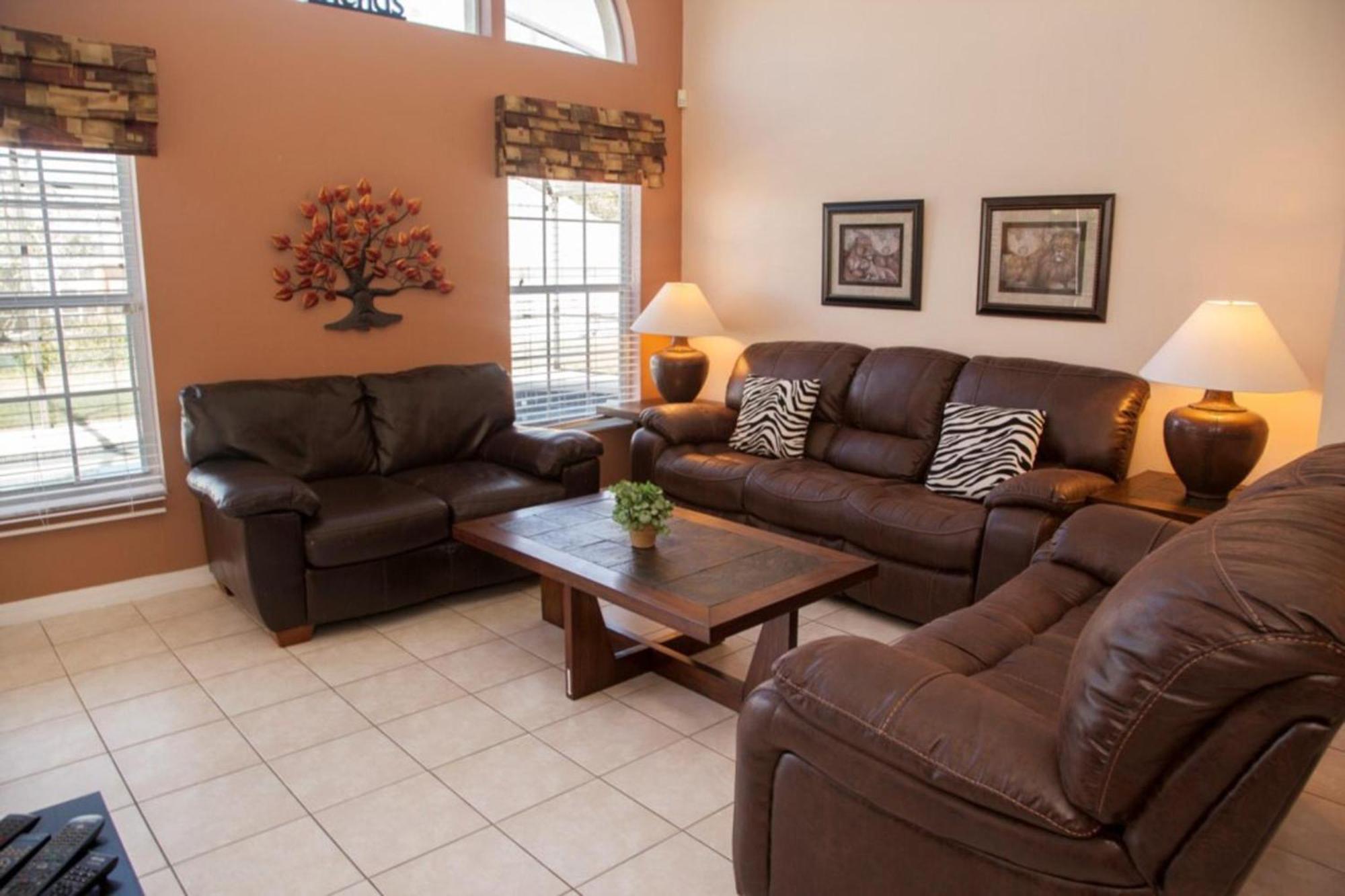Simba's Lake House Holiday home